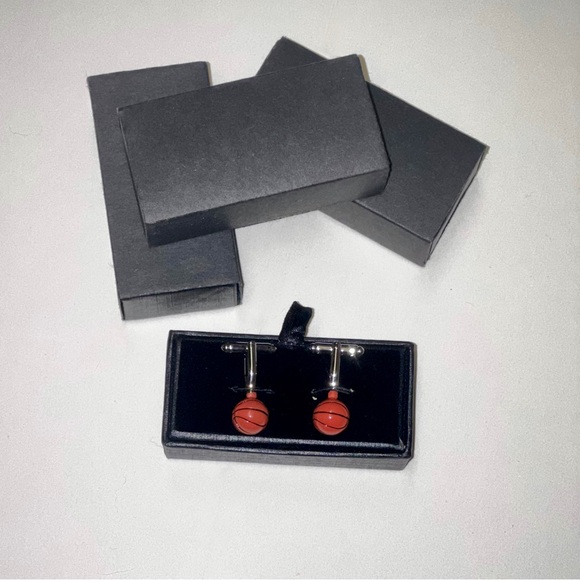 Basketball cuff links - 4 pairs - wedding jewelry accessories groom groomsmen - Picture 3 of 3